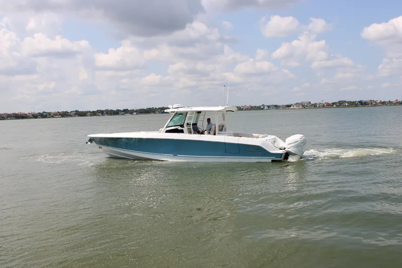Slide: The Image of Boston Whaler 380 OUTRAGE 2018 - 2