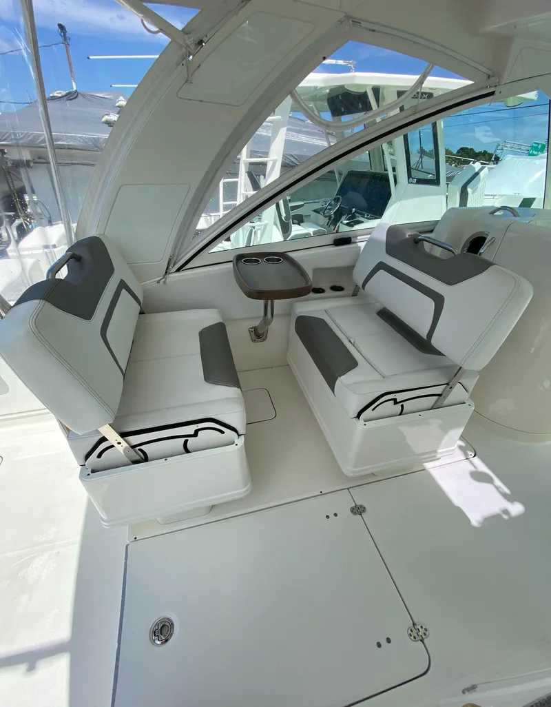 Slide: The Image of World Cat 320 DC 2019 - 7