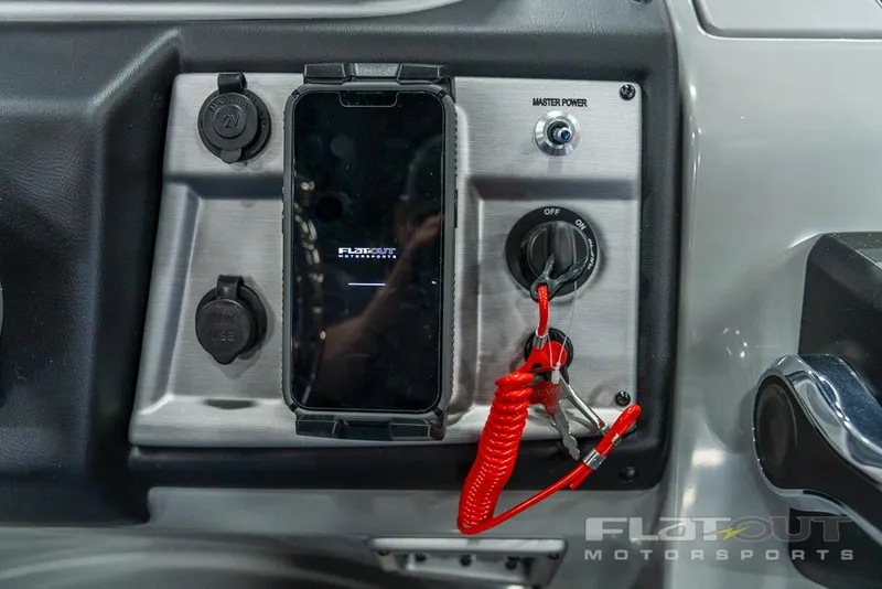 Slide: The Image of Control panel of 2022 South Bay 525 RS 3.0 Arch 250HP with smartphone holder. - 18