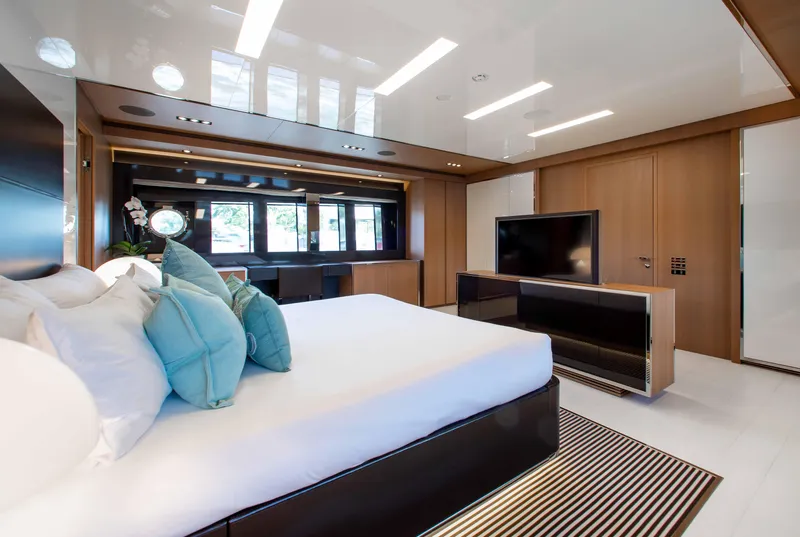 Slide: The Image of Riva Mythos Motoryacht 2014 - 66