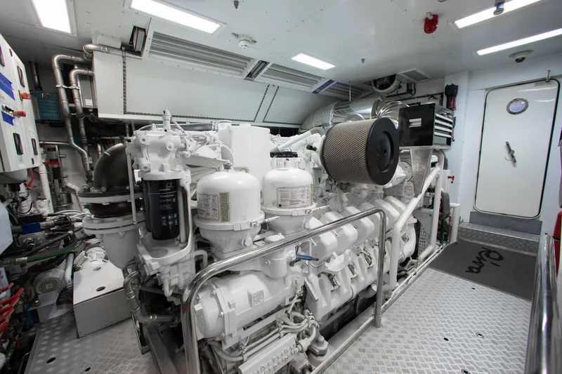 Slide: The Image of Riva Mythos Motoryacht 2014 - 81