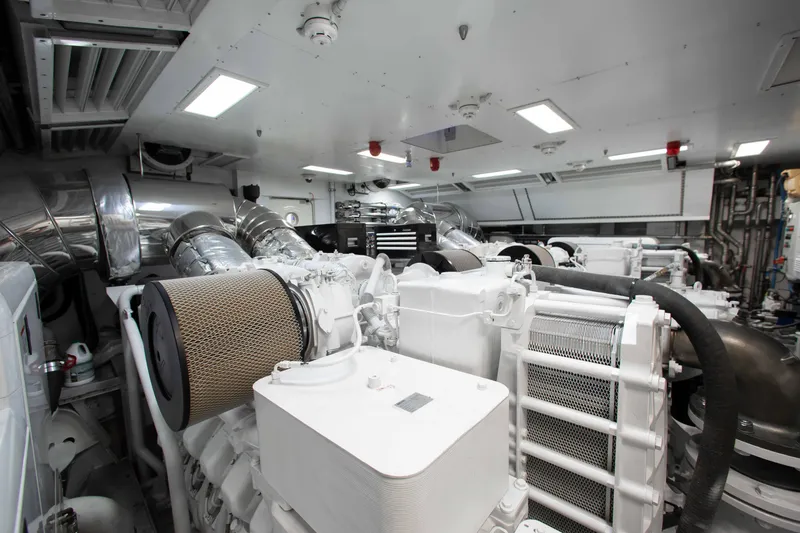 Slide: The Image of Riva Mythos Motoryacht 2014 - 85