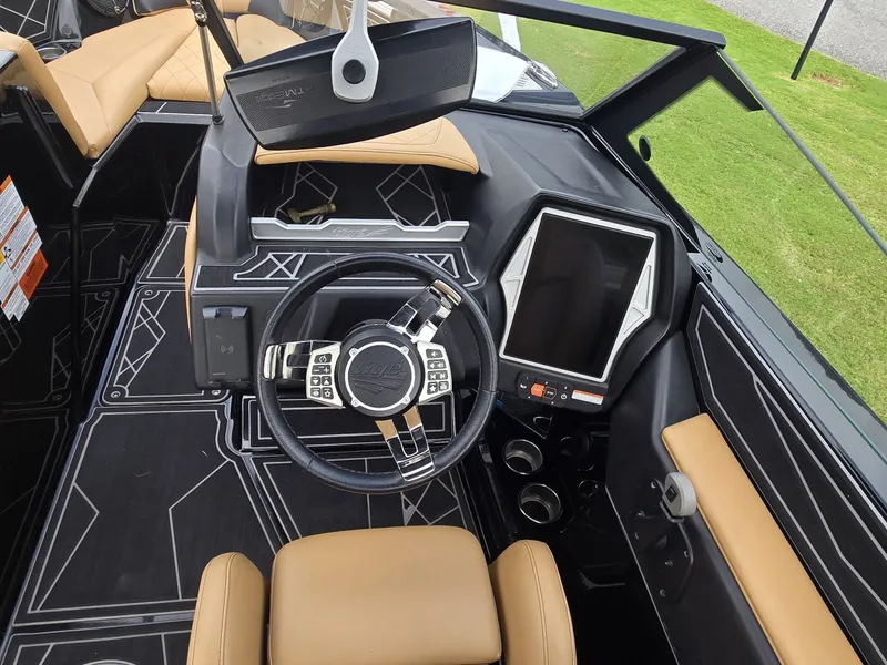 Slide: The Image of Tige Z3 2022 - 20
