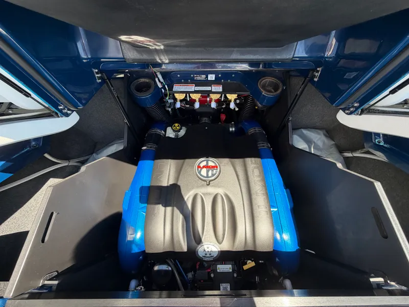 Slide: The Image of Mastercraft X24 2022 - 13