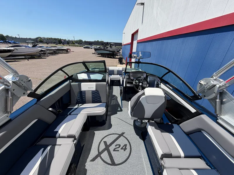 Slide: The Image of Mastercraft X24 2022 - 21