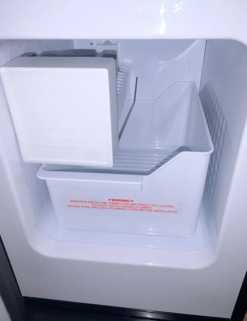 Slide: The Image of Icemaker interior - 16