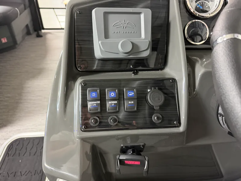 Slide: The Image of Sylvan MIRAGE X3 DLZ BAR 2026 - 16