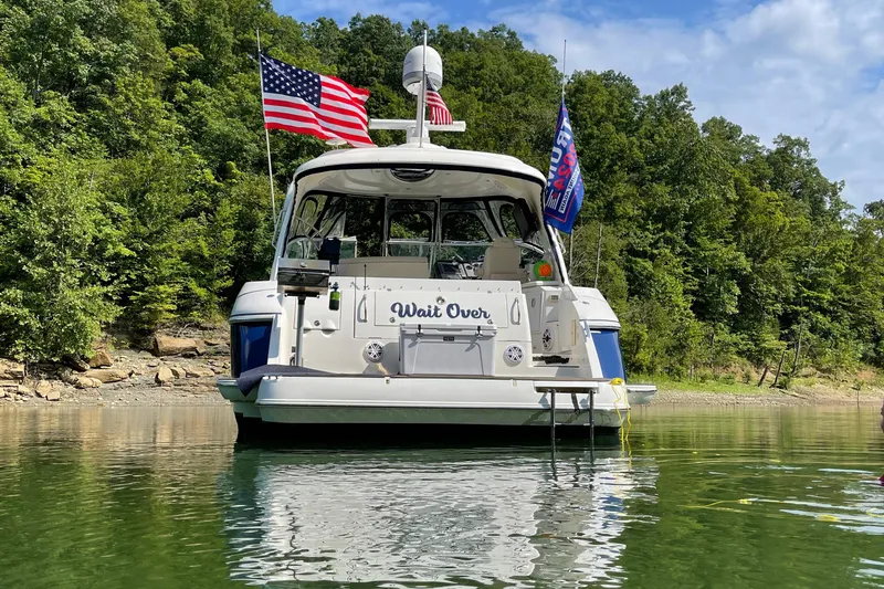 Slide: The Image of Cruisers Yachts 460 Express 2007 - 6