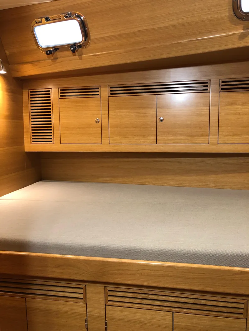 Slide: The Image of Bluewater 56 2020 - 63