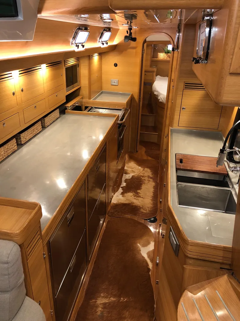 Slide: The Image of Bluewater 56 2020 - 95