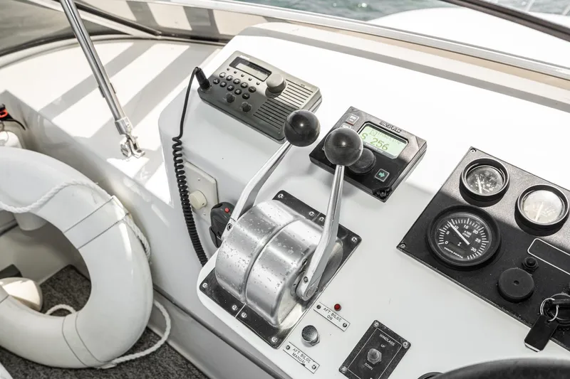 Slide: The Image of Californian 3900 1999 - 24