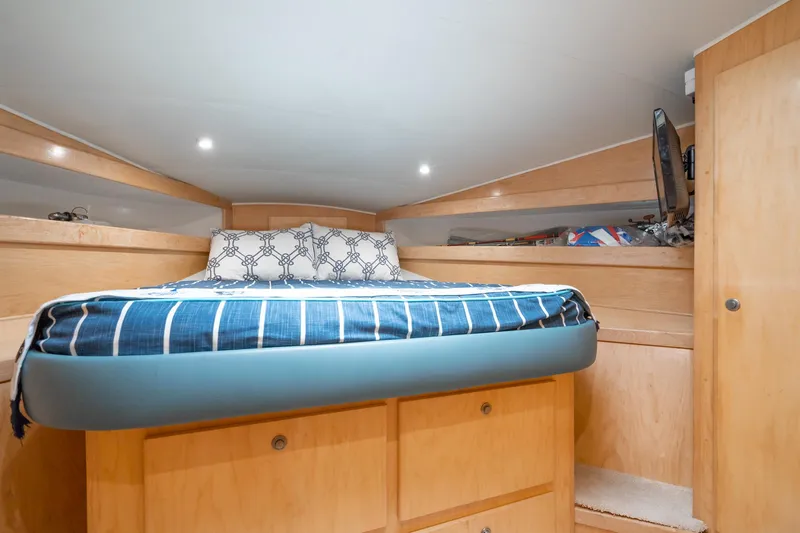 Slide: The Image of Californian 3900 1999 - 48