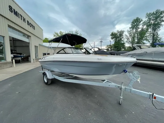 The Image of Bayliner VR4 2023 - 0