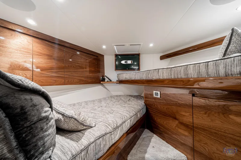 Slide: The Image of FWD VIP Stateroom - 23