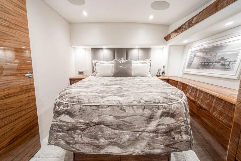 Slide: The Image of Master Stateroom - 19