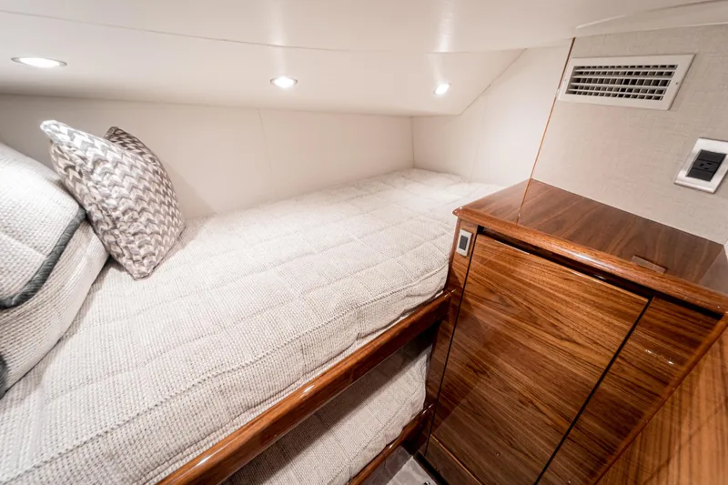Slide: The Image of Crew Stateroom - 21