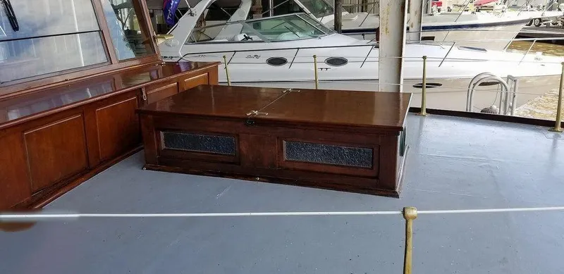 Slide: The Image of Port Seating - 19