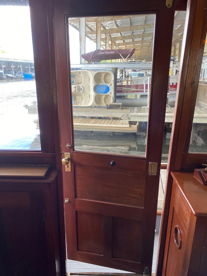 Slide: The Image of  Starboard Pilothouse door - 20