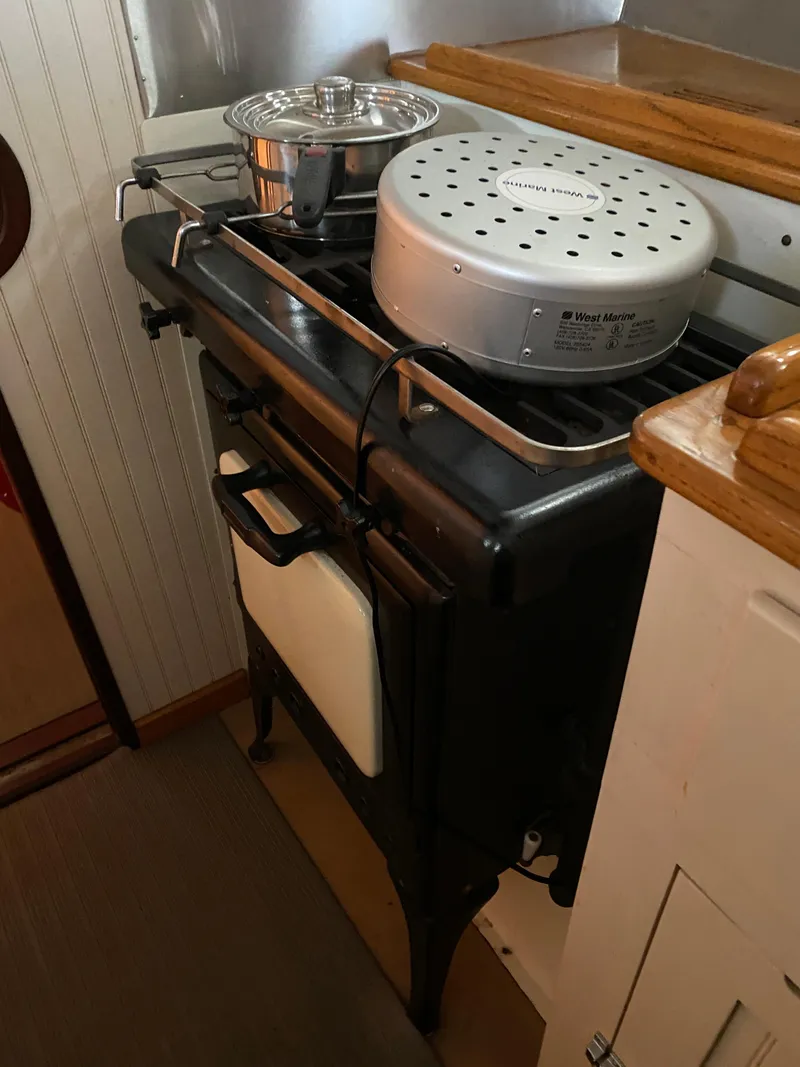 Slide: The Image of Original Gas Stove with Oven - 56