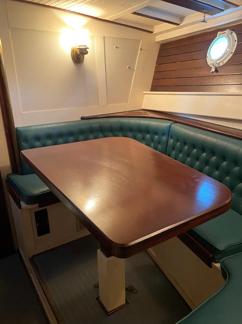 Slide: The Image of Elco Flat top 1928 - 62