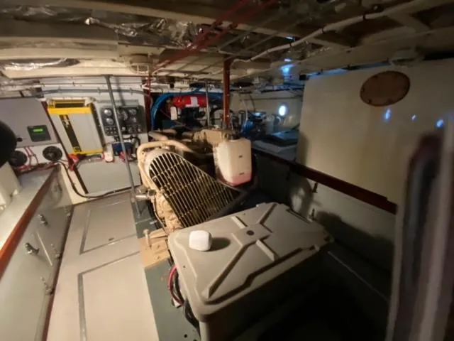 Slide: The Image of Elco Flat top 1928 - 89