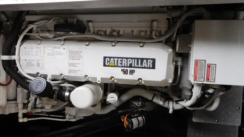 Slide: The Image of Caterpillar engine in 2002 Sea Ray 380 Sundancer, 350 HP, detailed view. - 19