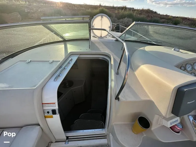 Slide: The Image of 1998 Cruisers 3375 Espirit for sale in Big Water, UT - 16