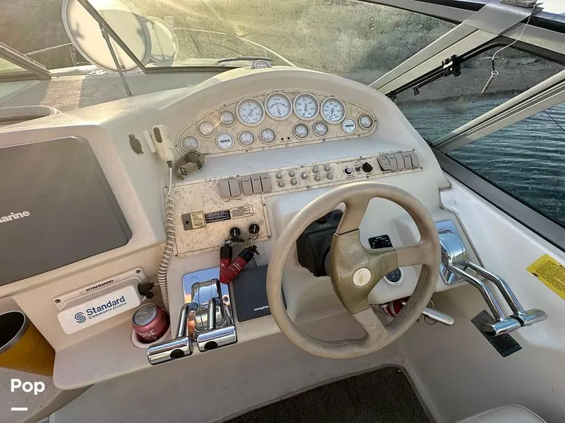 Slide: The Image of 1998 Cruisers 3375 Espirit for sale in Big Water, UT - 27