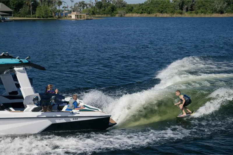 Slide: The Image of Nautique Super Air Nautique S25 2023 - 105