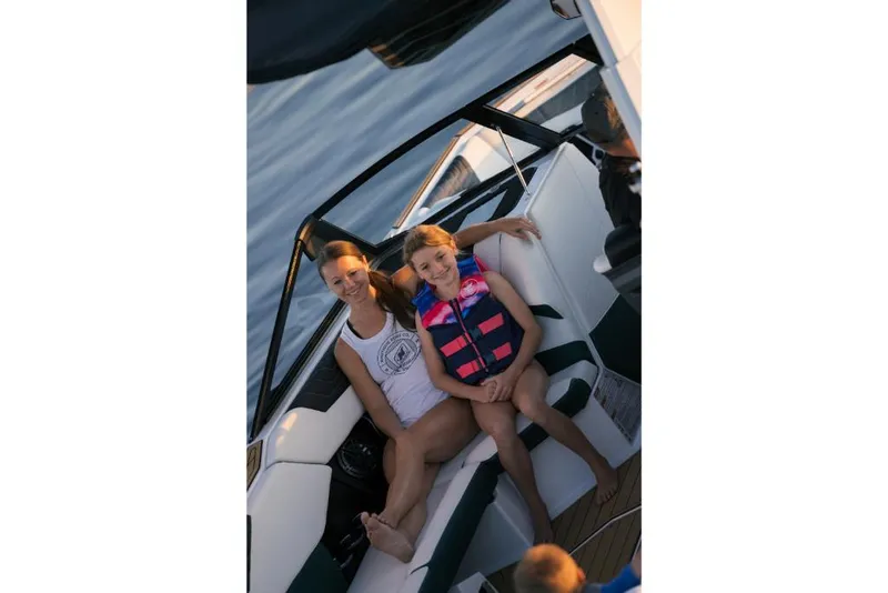 Slide: The Image of Nautique Super Air Nautique S25 2023 - 65