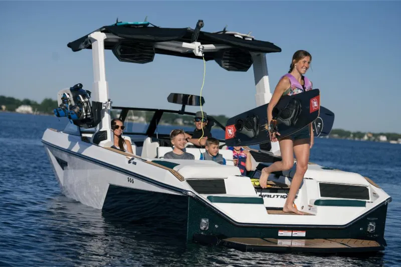 Slide: The Image of Nautique Super Air Nautique S25 2023 - 83
