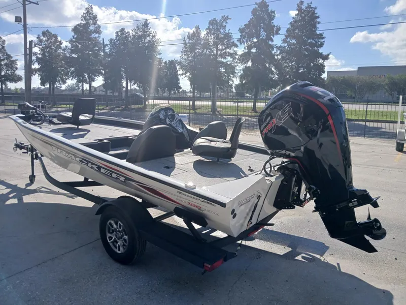 Slide: The Image of Tracker Pro Team 190 TX 2024 - 16