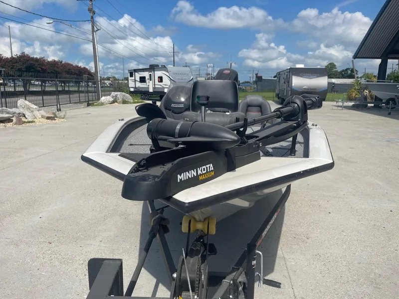 Slide: The Image of Tracker Pro Team 190 TX 2024 - 21