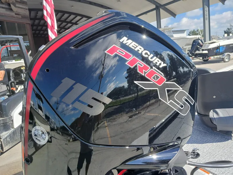 Slide: The Image of Tracker Pro Team 190 TX 2024 - 4