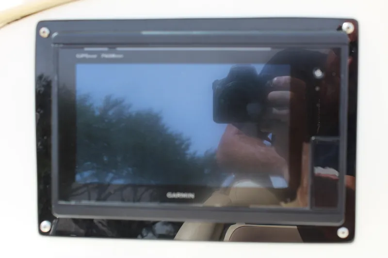 Slide: The Image of Garmin GPS on 2010 Chris-Craft Corsair 28 boat. - 9