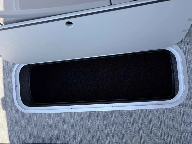 Slide: The Image of Sylvan L3 ULZ Platinum 2027 - 8