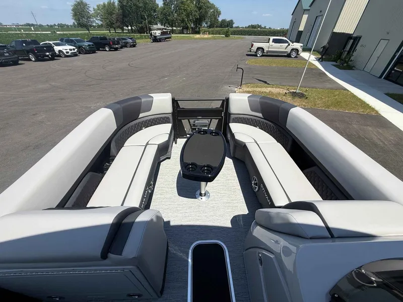 Slide: The Image of Sylvan L3 ULZ Platinum 2027 - 7