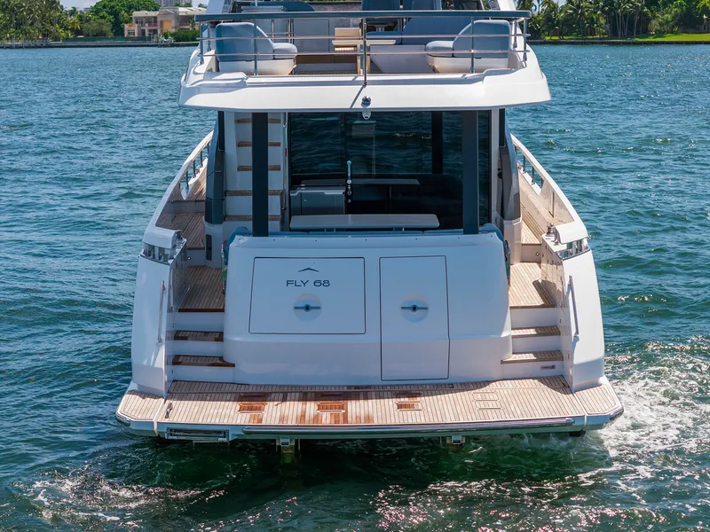 Slide: The Image of Azimut 68 FLY 2025 - 48
