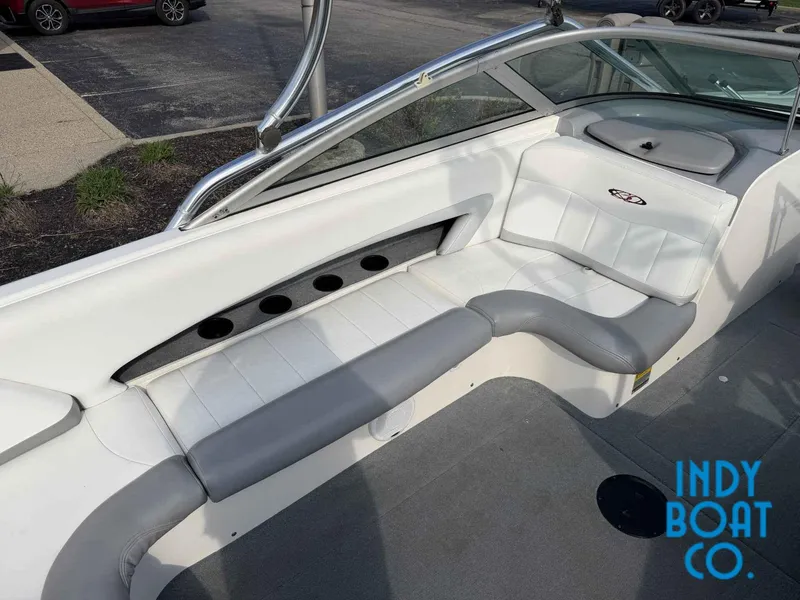 Slide: The Image of MasterCraft X30 2002 - 7