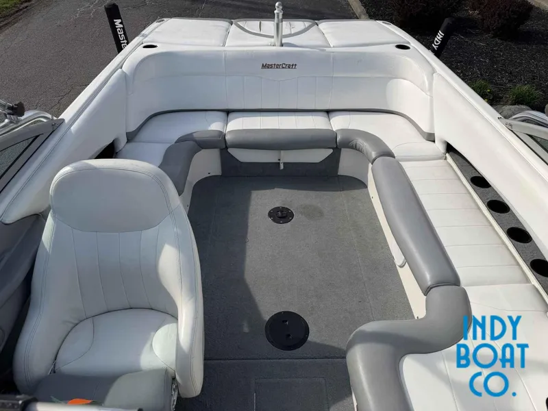 Slide: The Image of MasterCraft X30 2002 - 6