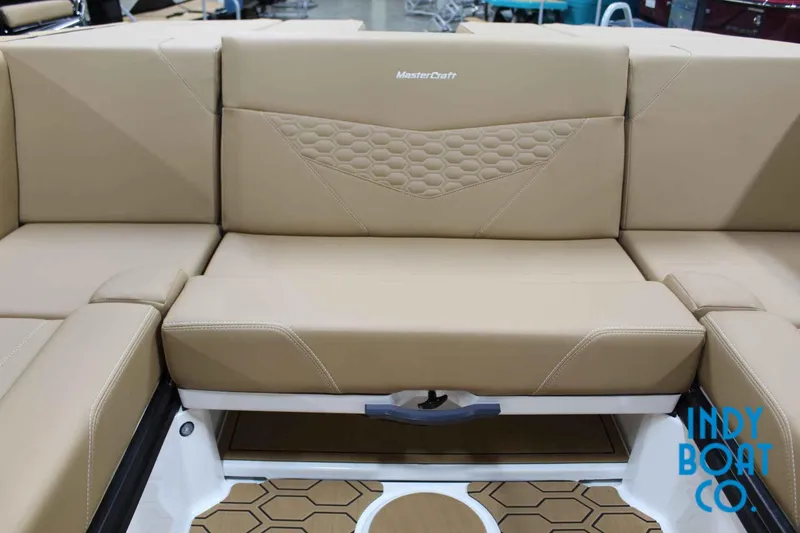 Slide: The Image of MasterCraft NXT24 2026 - 7