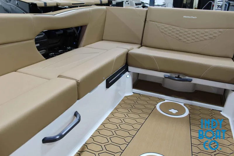 Slide: The Image of MasterCraft NXT24 2026 - 6