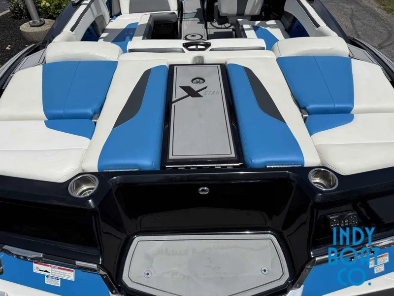 Slide: The Image of MasterCraft XStar 2019 - 4