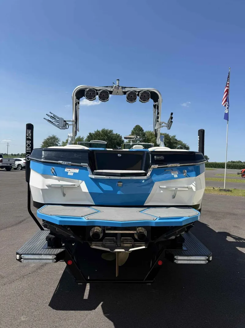 Slide: The Image of MasterCraft XStar 2019 - 2