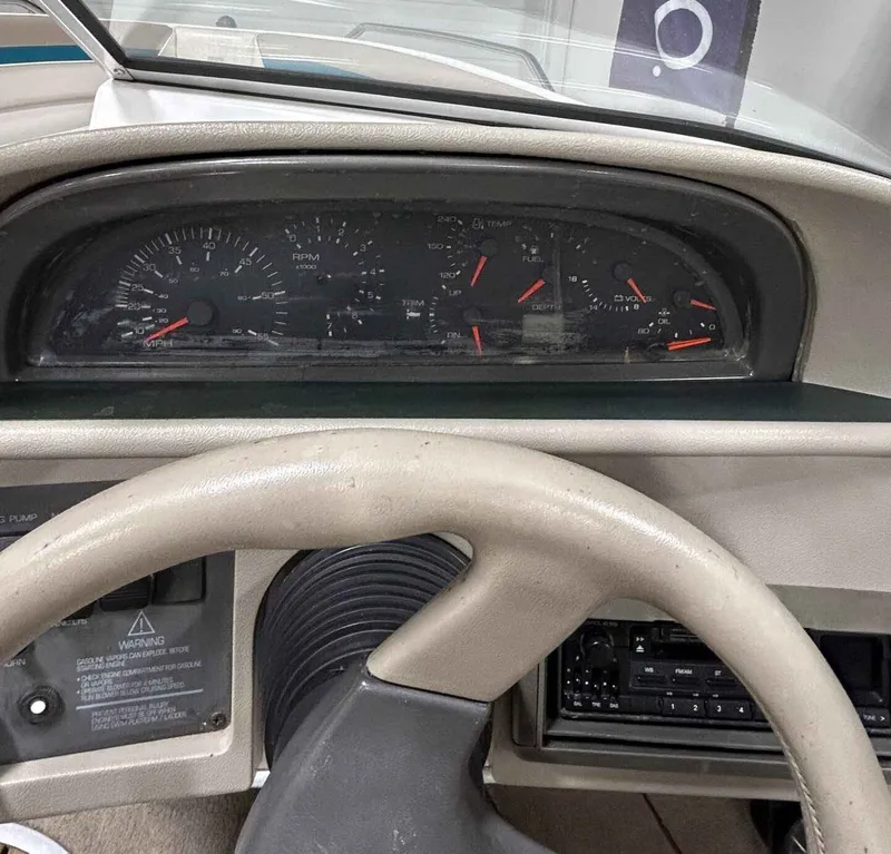 Slide: The Image of Four Winns 190 Horizon 1996 - 9