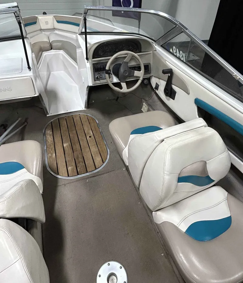 Slide: The Image of Four Winns 190 Horizon 1996 - 8