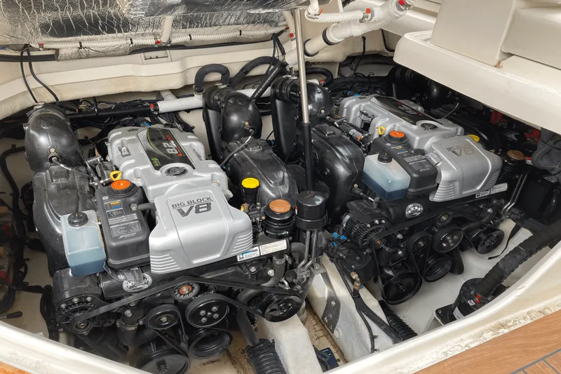 Slide: The Image of Sea Ray 400 SLX 2019 - 52