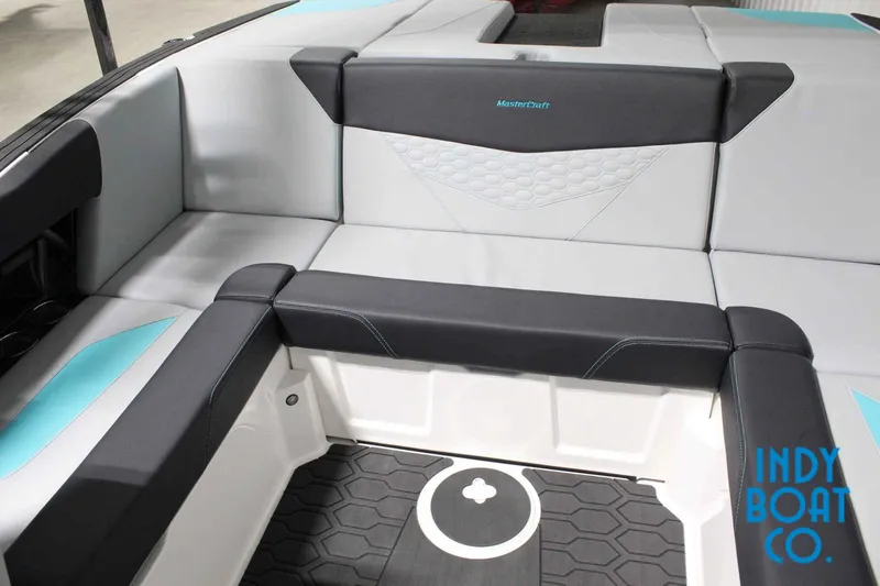 Slide: The Image of MasterCraft NXT20 2026 - 4