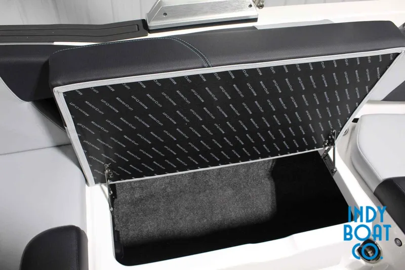 Slide: The Image of MasterCraft NXT20 2026 - 7