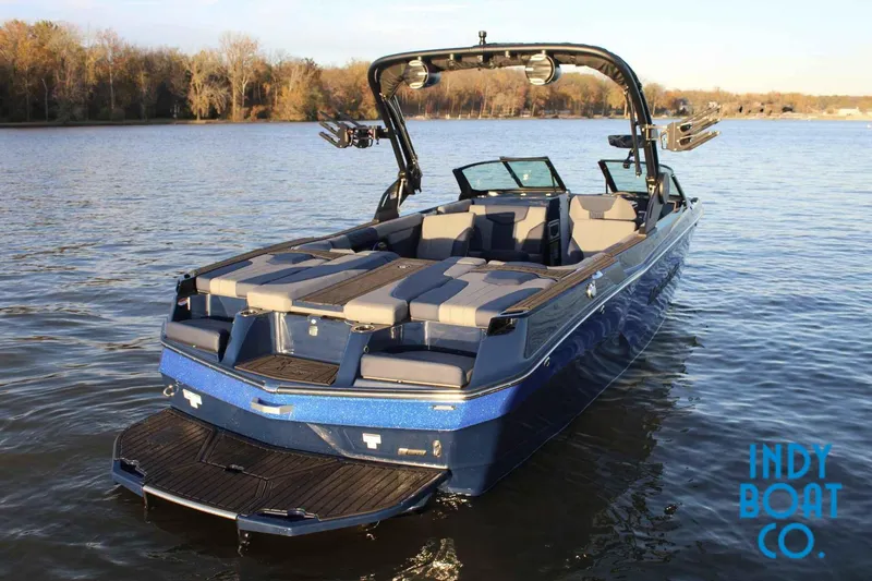 Slide: The Image of MasterCraft XT24 2026 - 4